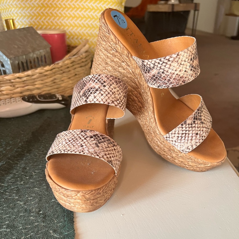 Italian Shoemakers size 7.5 wedge espadrille sandals. Never worn.